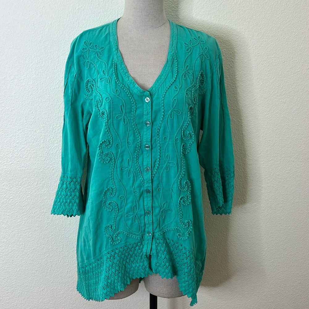 Gretty Zueger Turquoise Cotton/Lace Top. Size Medium
